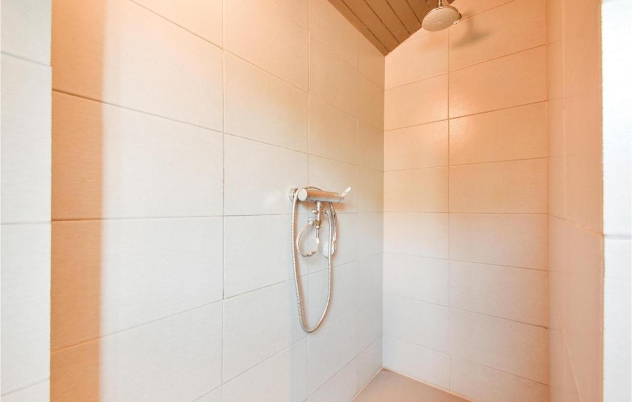 Lovely Home In Charritte De Bas With Wifi Exteriör bild